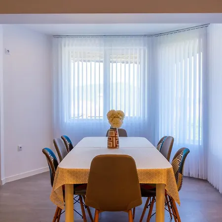 Vilă Geranium Holliday