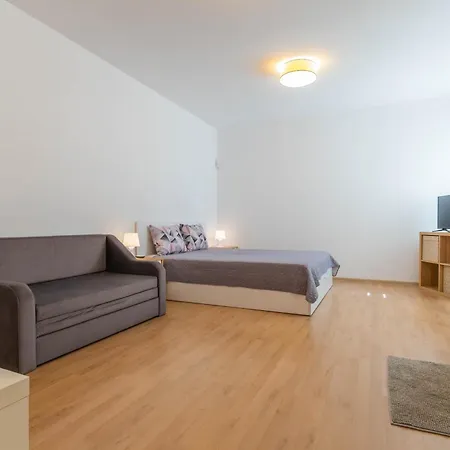 Geranium Holliday Vilă