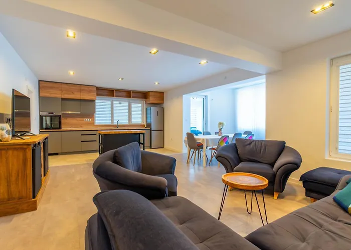 Geranium Holliday Villa Obrochishte