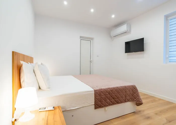 Geranium Holliday Villa