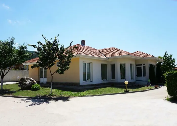 Geranium Holliday Villa *