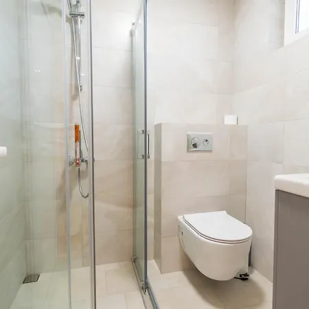 Geranium Holliday * Obrochishte