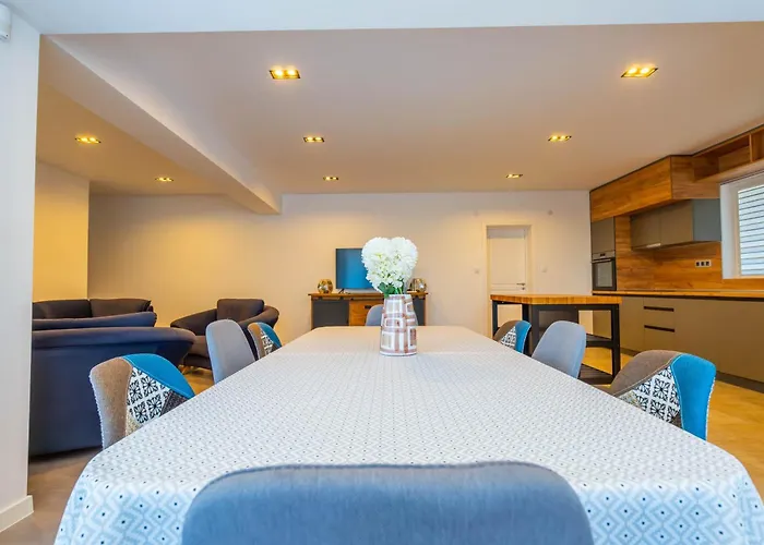 Geranium Holliday Villa *