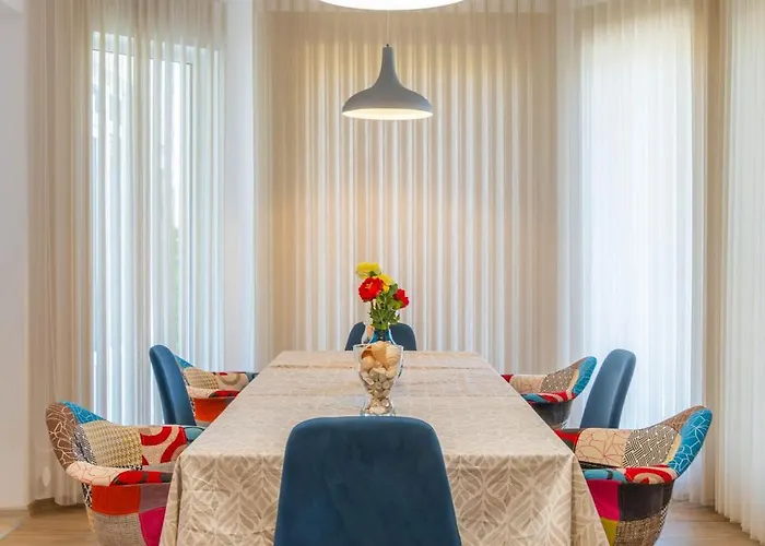 Villa Geranium Holliday Obrochishte