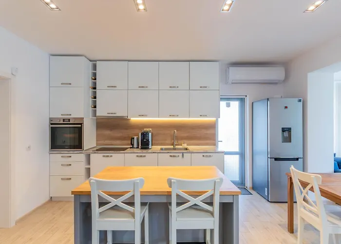 Geranium Holliday Villa