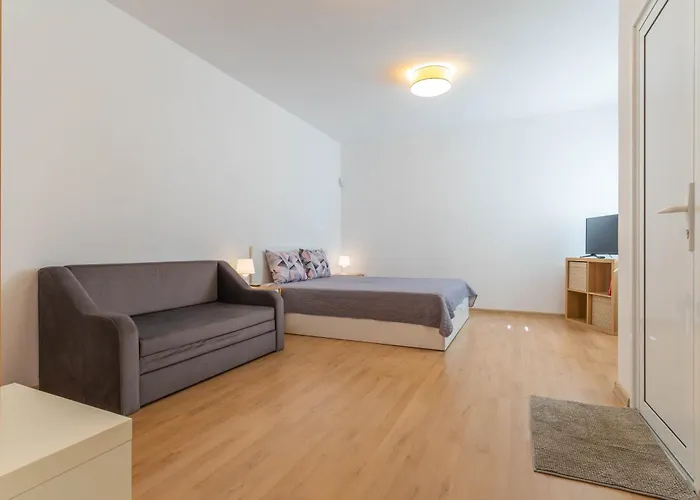 Geranium Holliday Villa